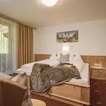 Finkenbergerhof 3*