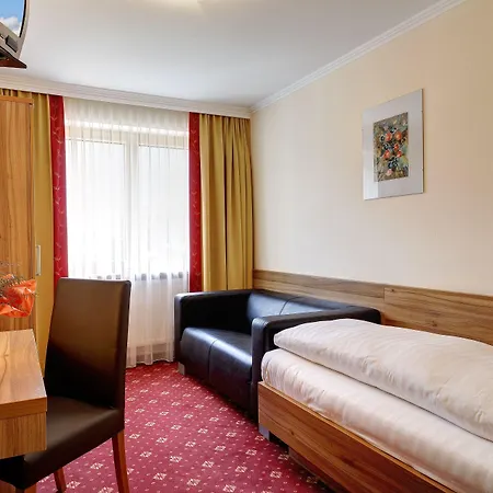 Hotell Finkenbergerhof 3*