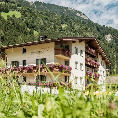 Finkenbergerhof 3*